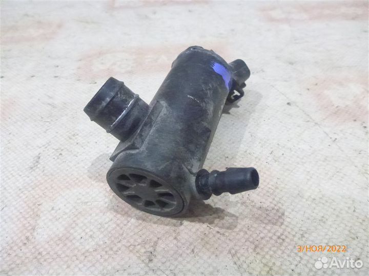 Насос омывателя Toyota Rav4 ASA44 2arfe 2013