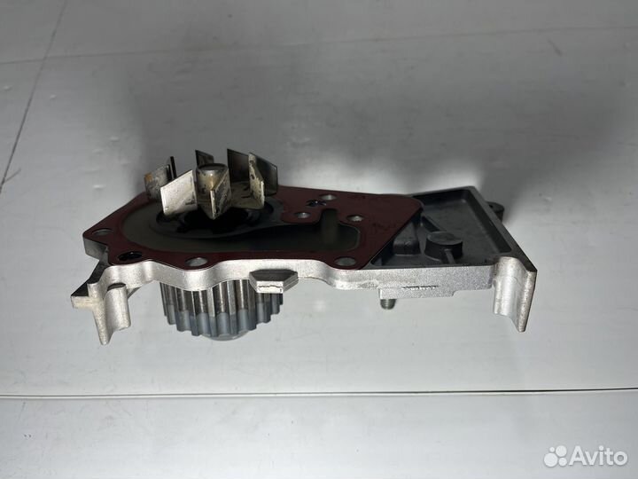 Помпа Renault Logan 2 L8 K7M