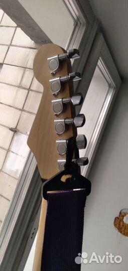 Электрогитара