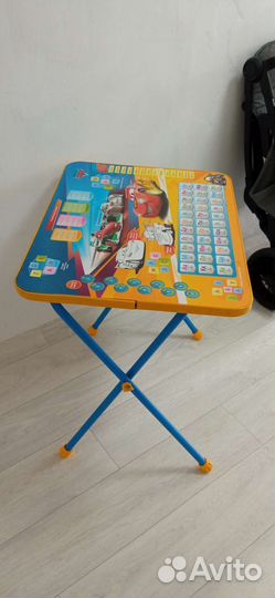 Детский столик