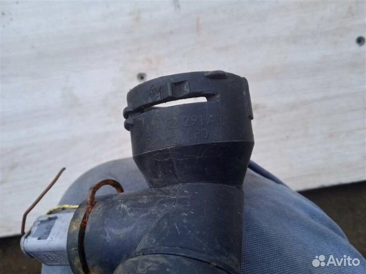 Шланг системы охлаждения Vw Touran 2010