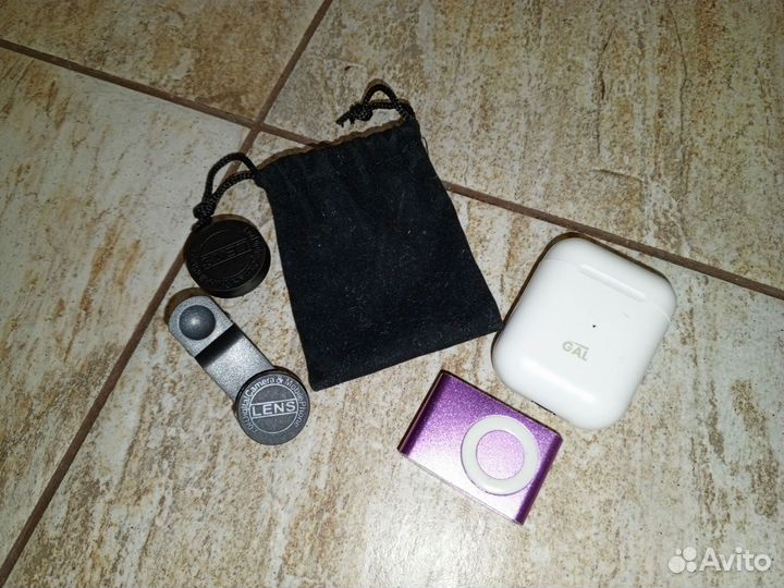 Плеер с наушниками