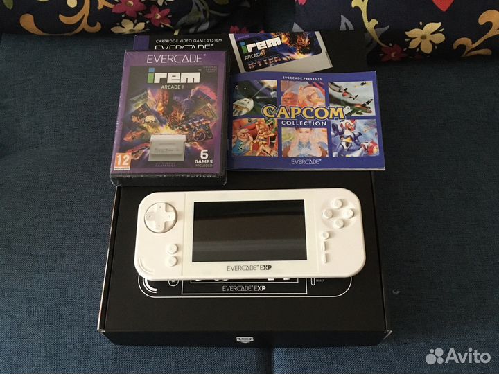 Портативная приставка evercade exp