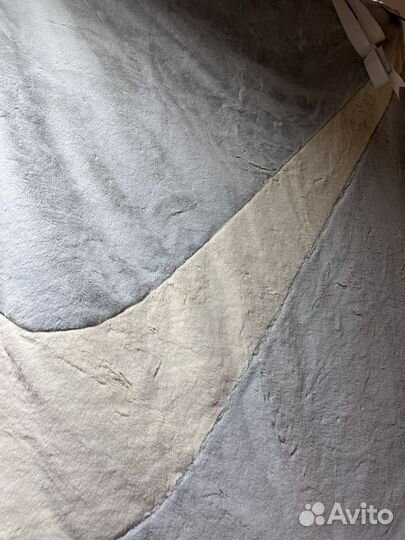 Плед платок Nike Sportswear Faux Fur Blanket Acg