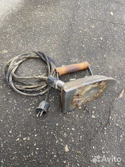 Утюг чугунный старинный