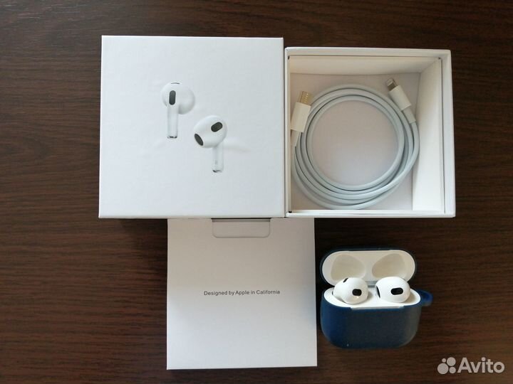 Наушники эйрподс3 (реплика) в чехле, с з/у
