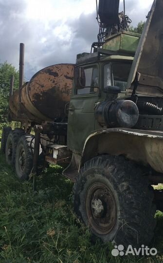 Урал 375 с КМУ, 1980