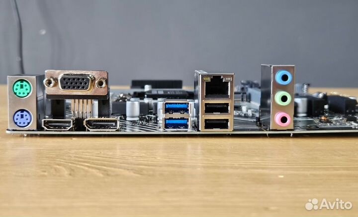 Материнская плата asuslga 1200