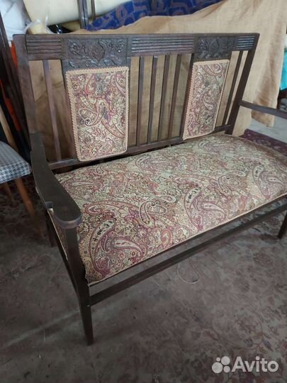 Диванчик русский модерн