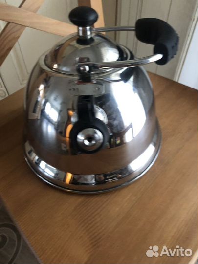 Чайник из нержавеющей стали со свистком