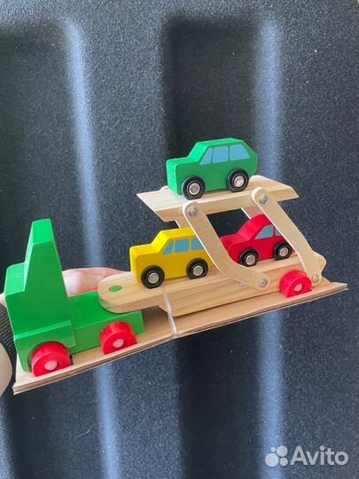 Машинки - автовоз и самолет с пассажирами