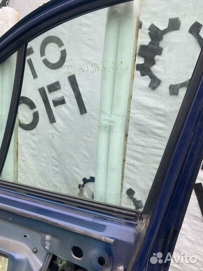 Стекло двери передней левой для Renault Scenic