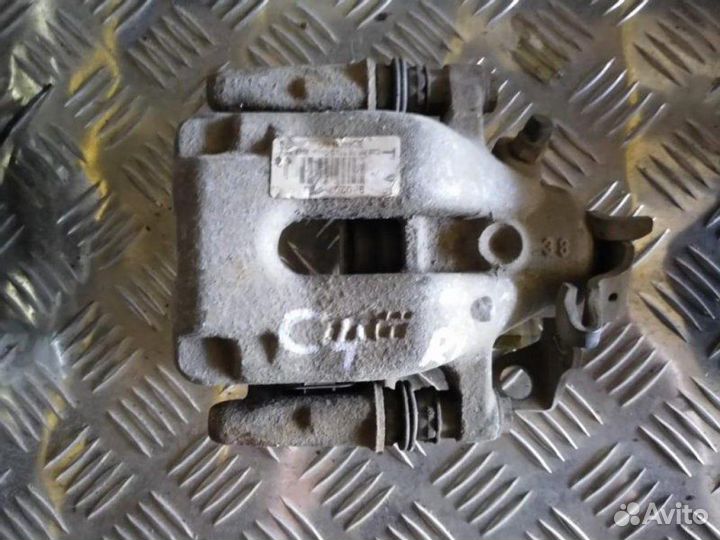 Суппорт задний левый Citroen C4