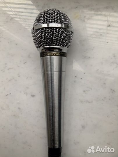Микрофон вокальный LG ACC-M900K новый
