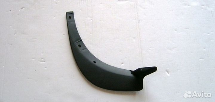 Накладка бампера передн прав mazda CX-7 2007-2012