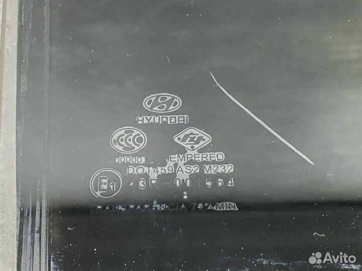 Стекло двери задней правой Hyundai Accent 2 (LC)