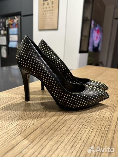 Туфли женские Carlo Pazolini