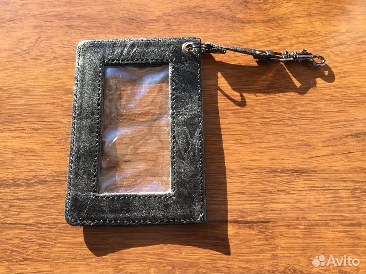 Чехол / бейдж нат.кожа на карабине, кошелек
