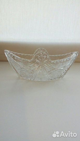 Хрустальная ваза