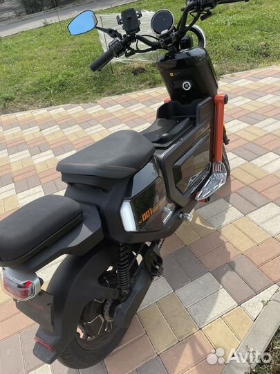 Электроскутер (мопед) NiU UQi+ sport