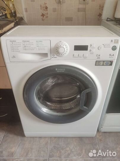 Стиральная машина Hotpoint Ariston узкая на 5 кг