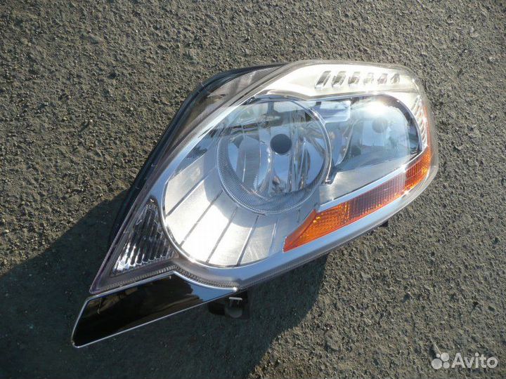Фара Ford Kuga
