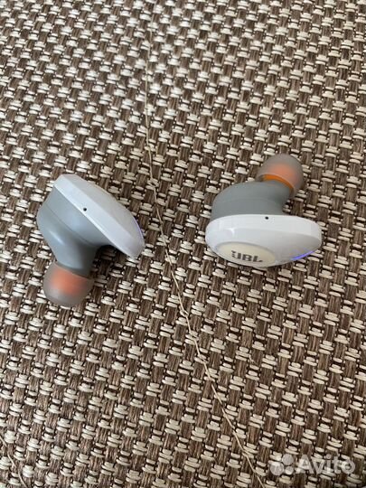 Беспроводные наушники jbl tune 125 tws