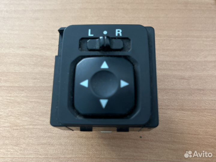 Блок управление зеркал Mitsubishi