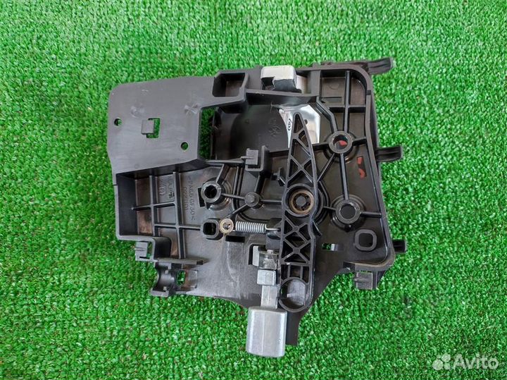 Ручка двери внутренняя правая Peugeot Partner B9