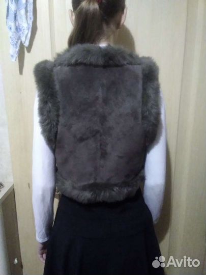Меховой жилет