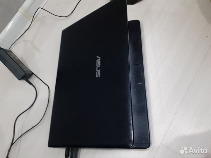 Ноутбук asus