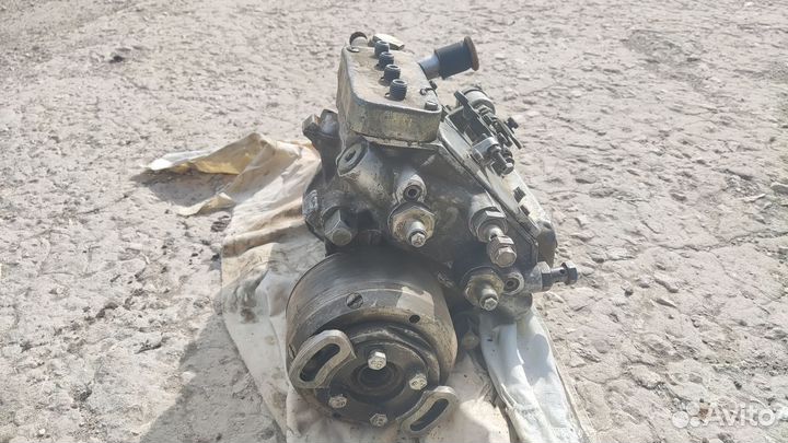 Топливный насос высокого давления 33-02