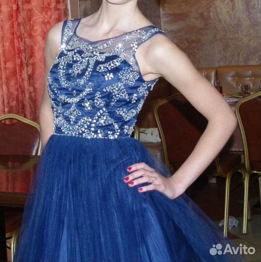 Вечернее платье