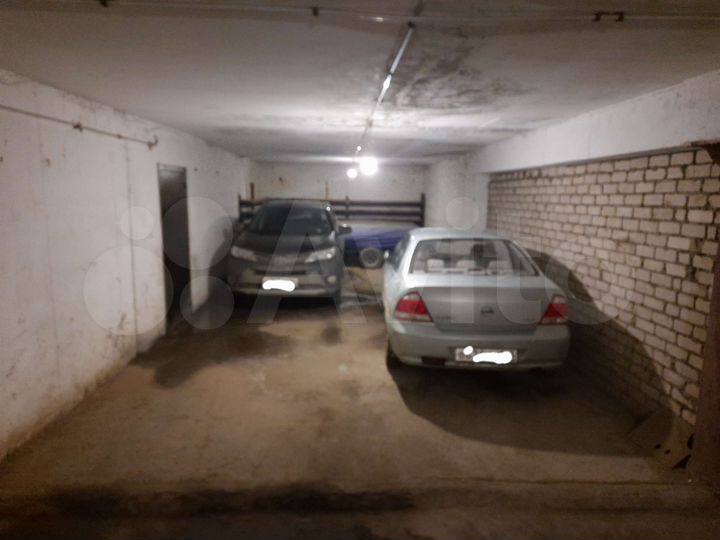Гараж