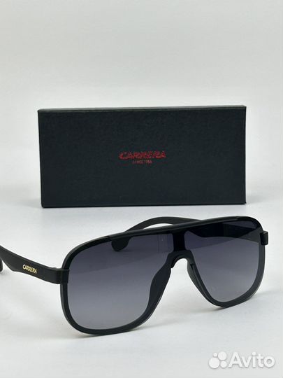 Солнцезащитные очки carrera