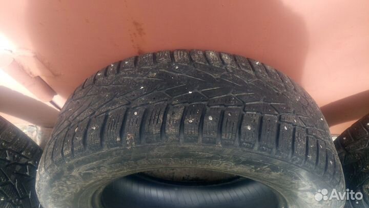 Nokian Tyres Hakkapeliitta 7 215/65 R16 102T