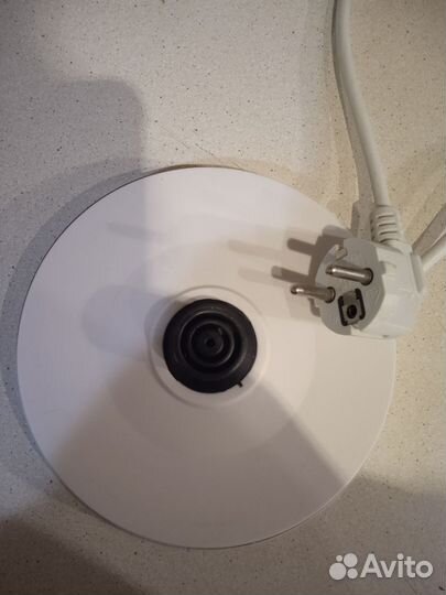 Чайник электрический керамический б/у 1,2 литра