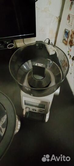 Кофемолка bork j800