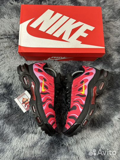 Nike air max tn plus supreme