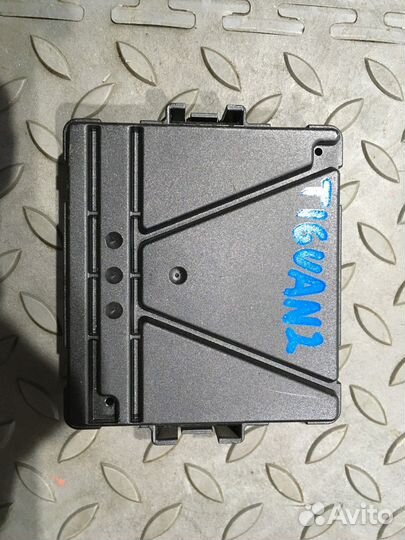 Блок Диагностический интерфейс (Volkswagen Tiguan)