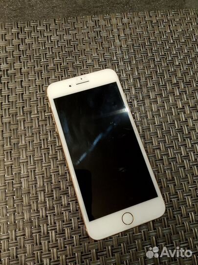 iPhone 8 Plus, 64 ГБ