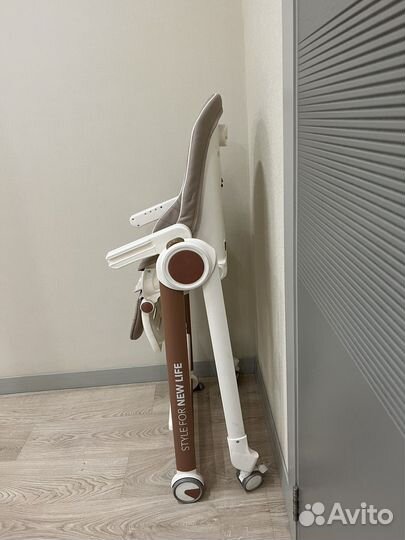 Стульчик для кормления happy baby berny v2