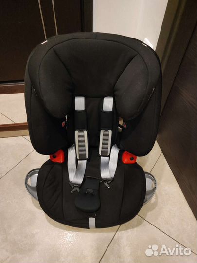 Продаю автокресло Britax Romer Evolva черное