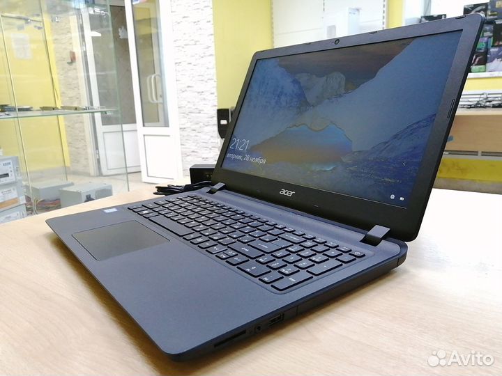 Ноутбук Acer Extensa Core i3-6006U/8Gb/SSD/int