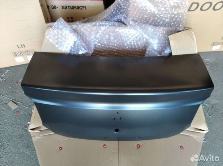 Крышка багажника Renault Logan 2 2013 - 2022