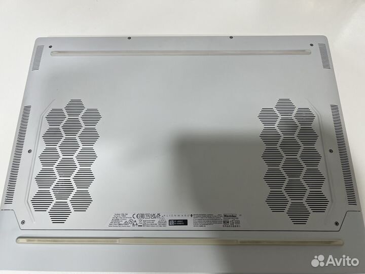 Dell alienware x17 r1