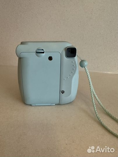 Плёночный фотоаппарат Instax mini 8