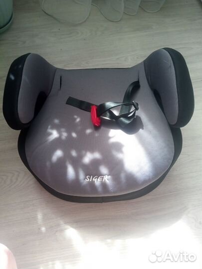 Автокресло бустер Siger 22-36 кг