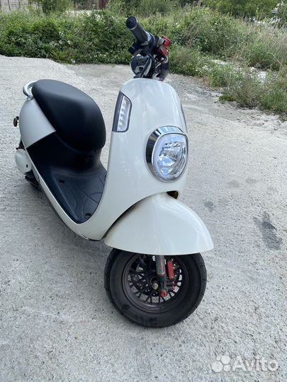 Электроскутер classic