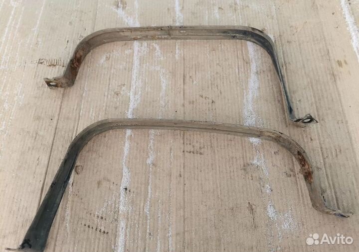 Крепление топливного бака Volkswagen Tiguan